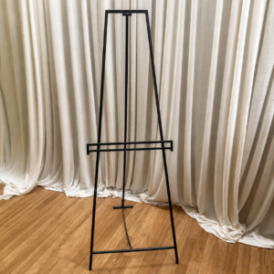 Easel, Black